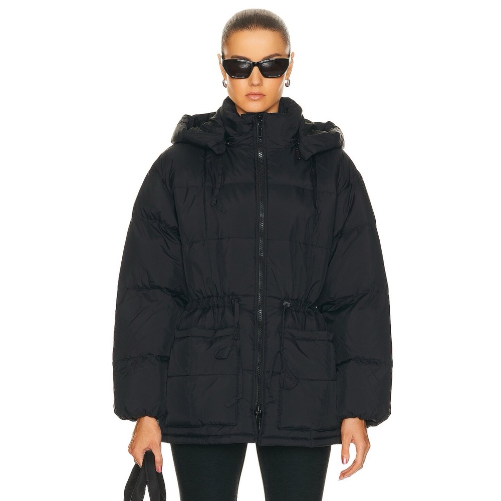 Beyond Yoga Puffer Jacket in Black Women’s Size XS
